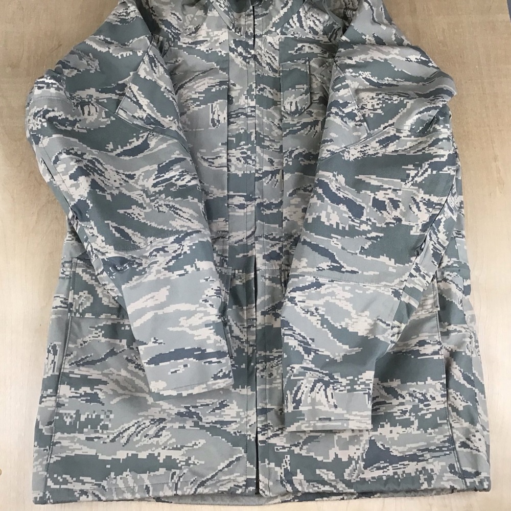 US Army All Purpose Environmental Camouflage Parka Mens Small Hooded Insulated